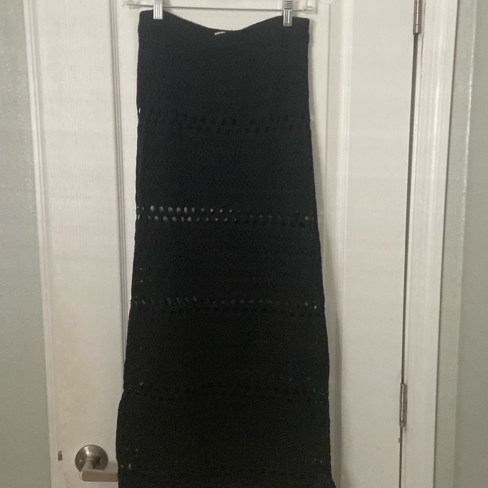 Black Roxy maxi skirt